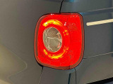 丸目で愛嬌のあるデザインのLEDリヤコンビネーションランプ(LEDストップランプ)が省電力・長寿命化を実現。