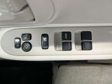 パワーウィンドウ付き☆運転席で全部の窓を開閉することが可能!!