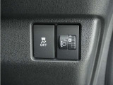 ◆VSA◆横滑り防止装置が装備されています。コーナーリング時の横すべりを抑える機能と、車両の急激な挙動変化を抑える機能で、安定した走行を実現しています。運転に安心とゆとりが出来ます。