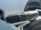 【オートライト(AUTO)】外の明るさをシステムが感知して、自動でヘッドライトが点灯します!ヘッドライトをつけ忘れを防ぐ便利機能です。