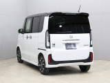【コーティング/ガードコスメSP】好評のコーティング施工で愛車のボディをケアしませんか?紫外線や酸性雨等の劣化によって塗装面の光沢の消失や塗装の剥離を防ぎます!