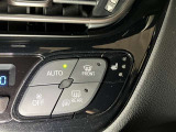 「オートエアコン」が付いています。1年中快適な室内を提供!車内温度を設定すると、風量を自動で調節してくれます。