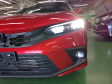 ●アダプティブドライビングビーム●LEDフォグライト●LEDアクティブコーナリングライト●フルLEDヘッドライト〈デイタイムランニングランプ付〉(オートレベリング/オートライトコントロール機構付)