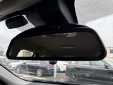快適なショールームにて、お車選びのお手伝いから、ご購入後の整備待ちまで、ご対応致します。