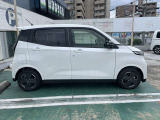 後席には日差しを緩和するプライバシーガラス付