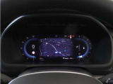Google アシスタントを呼べば、友人や家族、会社の同僚への連絡や、車内環境の調整も思いのまま。ルート案内やエンターテイメント機能を利用する際も、ステアリングから手を離す必要はありません。