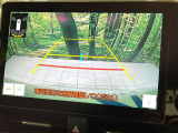 【バックカメラ】駐車時に後方がリアルタイム映像で確認できます。大型商業施設や立体駐車場での駐車時や、夜間のバック時に大活躍!運転スキルに関わらず、今や必須となった装備のひとつです!