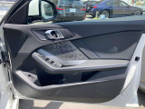 BMWの剛性感ならではの、重厚感あるドアの開閉音をぜひご体感ください。