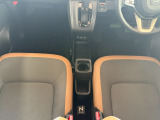 こちら以外にも人気の車種をご用意しております。まだおクルマが決まっていないお客様にライフスタイルに合った一台をご紹介致します。スタッフ一同ご来店を心よりお待ちしております。