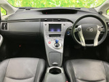 使いやすい操作系のスイッチ類が、スムーズな運転をサポート。必要な機能にすぐにアクセスでき、ドライバーの集中力を高めます。