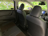 運転席からの視界が広く、安全な運転をサポートします。操作性も良く、スムーズなドライブを楽しめます。