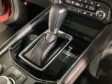 全てのトランスミッションのメリットを兼ね備えた理想的なAT、それがSKYACTIV-DRIVE(スカイアクティブドライブ)です。「滑らかな変速」「ダイレクト感あふれるシフトフィール」そして「低燃費」です!