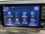 フルセグTV、Bluetoothオーディオなど、多彩なオーディオ機能を搭載しています。