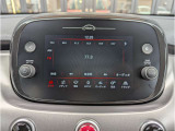 ディスプレイモニターになります。有線接続にてAppleCarPlay,AndroidAutoご利用可能です。
