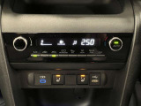 オートエアコンで車内はいつでも快適!シートヒーター付!