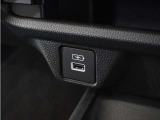 ◆USBチャージャー◆スマートフォンの充電等にも便利なUSBチャージャー!使いやすい場所に装備されています。