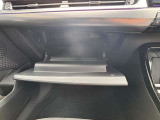 BMW/MINIでは人間工学に基づき、長時間運転しても疲れにくいシートに設計しております。