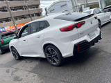 ご納車前には、BMWを熟知したメカニックによる100項目の点検・整備を行います。不具合箇所、交換時期に達している部品に関しましては、全て当社負担で交換してからのご納車となります。