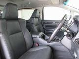 座り心地のいいシートと開放的な室内空間で、ロングドライブも気持ち良く過ごせます♪
