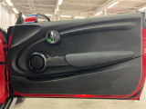 ◆LIBERALAは、輸入車選びの新たなスタイルを提案するインポート・セレクト・ブランドです。オーナー様となる方がクルマから直接感じる感性を第一にした、最良の一台との出会いをコーディネートいたします。