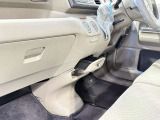 ☆車内の隅々まで徹底クリーニング!目に見えない汚れも落とします!除菌ウイルス除去・消臭でお子様にも安心!