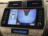 前進時も画像で安全確認!フロントカメラとアラウンドビュー画面!