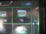 TVはフルセグチューナーです。鮮明な画像でTVが楽しめます。停車中や休憩中にお楽しみ下さい。