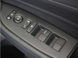 ◆パワーウィンドウスイッチ◆運転席から全席の窓の開閉操作を行うことが出来いつでも換気ができます!