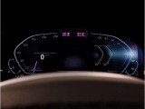 『運転』に対するBMWのこだわりはメーターパネルにも表れております。視野性の良いメーターパネルは疲労感の軽減と、運転の楽しさをもたらしてくれます。