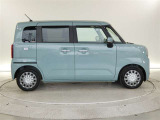 両側パワースライドドア付きだから、狭い駐車スペースなどでの 乗り降りラクラク!小さなお子さまのいるご家庭には嬉しい装備。