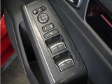 ◆パワーウィンドウスイッチ◆運転席から全席の窓の開閉操作を行うことが出来いつでも換気ができます!