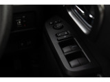 運転席ドアスイッチ周辺です。