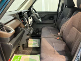 より多くの一般の方へ車を届けれればと思っておりますので同業者様への販売は極力控えさせて頂いております。ご了承下さい。