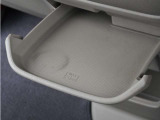 【収納多数】収納スペースがたくさんあります。機能的で使い勝手も便利です。