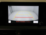 バックモニター装着車は後退時の強い味方です♪車庫入れや縦列駐車の際、後退操作の参考になるガイドラインをナビ画面に表示します。