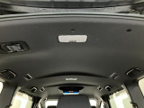 品質へのこだわり!フロアマットやシートなど車内をキレイに清掃し、ニオイや汚れなどを徹底的にクリーニングしてもらっております。室内はピカピカです☆