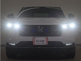 LEDヘッドライト(アダプティブドライビングビーム機能付)が搭載されており、遠くまで明るく均一に照らし、高速道路等での安心感が向上しております。