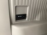 車内で便利な電源供給。アウトドアや災害時に幅広く使えます。