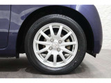純正のアルミホイールが足元を飾ります!タイヤサイズは155/65R14 になります。