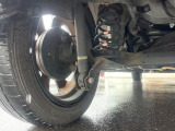 お車を安心してお乗りいただく為には、足回りの定期点検が欠かせません。サービスサポート(有償保証)では無料点検もご提供しており、安心のカーライフをお過ごしいただけるサポート体制が整っています。