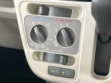 寒い冬も暑い夏も全席に快適な空調を届けてくれる、ダイヤル式エアコンを装備♪