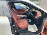 運転席は視界も良く、楽しく運転できます。