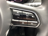 MRCC(マツダレーダークルーズコントロール)は先行車との車間を維持しながら追従走行を行い、長距離でのドライバー負担を軽減させてくれます。