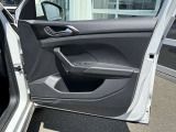 点検整備ご納車前にCertified Pre-Owned独自の「点検チェック項目シート」により、部品や機能に関する全71項目もの厳しいチェックを実施します。