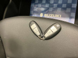 【スマートキー】キーをポケットやカバンに入れたままでもドアの施錠・開錠ができ、雨の日や荷物の多い日に大活躍!