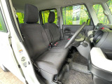 運転席シート廻りは使用感も少なく、良好な状態となっています。丁寧に使われていたことがよくわかりますね。