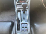 中古車は全てWeb在庫です。現車はストックヤードにて保管しており常時展示はしておりませんので、現車をご確認の場合は事前にお電話にてご連絡お願い致します。075-922-2313 定休日:毎週水曜日