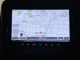 【純正9インチナビ】人気のメーカーOPナビ(9インチ)を搭載。ナビ利用時のマップ表示も見やすく、テレビやDVDは臨場感がアップ!Apple CarPlayやAndroidAutoにも対応します。