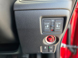 運転席からスイッチ1つでスライドドアを操作でき、荷物を持った方やお子様お年寄りの乗降りがとても楽になります♪