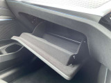 認定中古車は一定の水準をクリアした良質車両で御座います♪内外装はキレイであるのはもちろん、保証もバッチリご安心下さい。